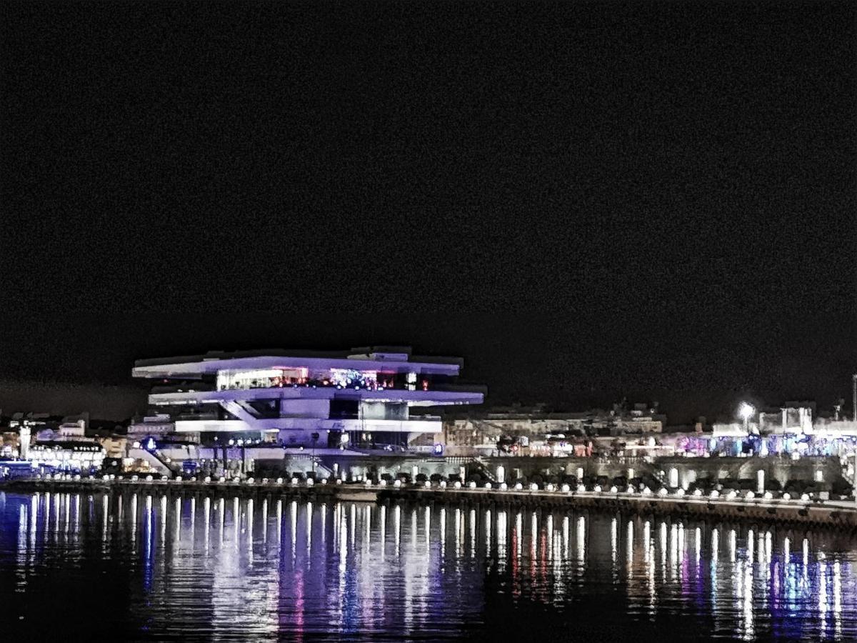 B Beach Valencia Lejlighed Eksteriør billede